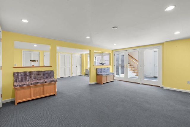 821 W Falmouth Hwy, Falmouth, MA 02540