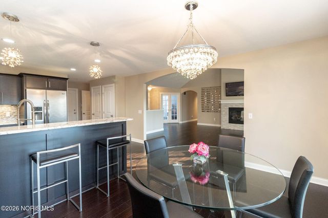 8342 Water Park Drive, Holland, OH 43528