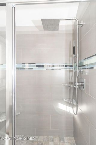 8342 Water Park Drive, Holland, OH 43528