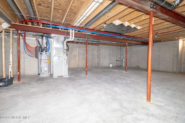 8342 Water Park Drive, Holland, OH 43528