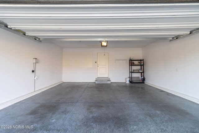 8342 Water Park Drive, Holland, OH 43528