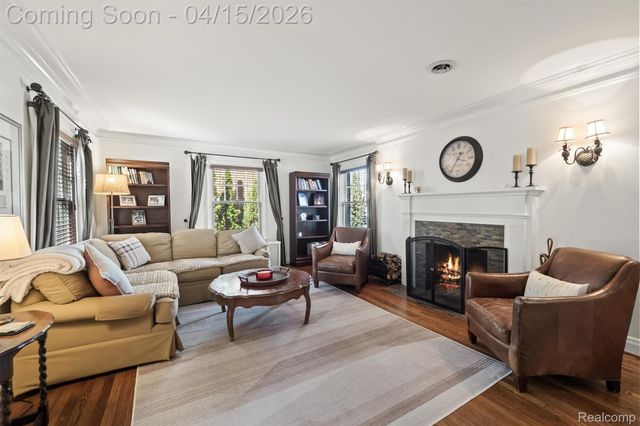 615 Kimberly Street, Birmingham, MI 48009