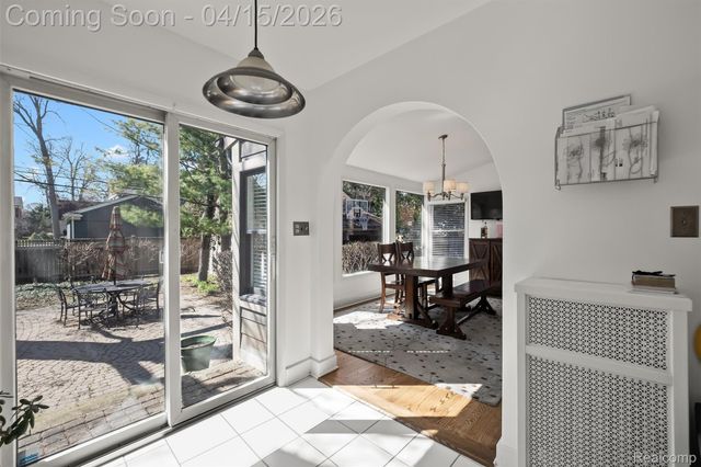 615 Kimberly Street, Birmingham, MI 48009