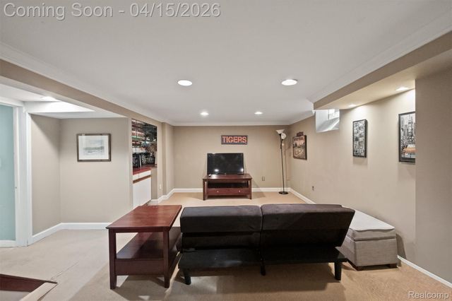 615 Kimberly Street, Birmingham, MI 48009