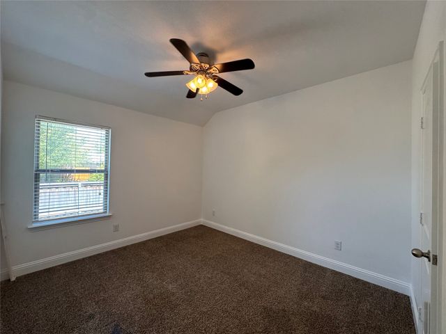 4036 Eric Drive, Heartland, TX 75126