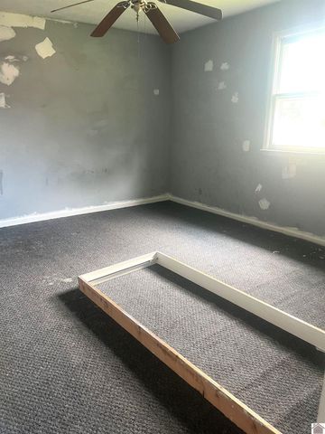 709 Milliken, Paducah, KY 42003