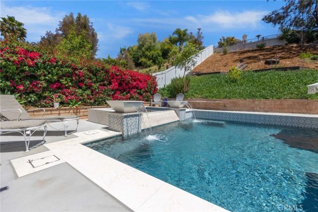 43490 Calle Nacido, Temecula, CA 92592