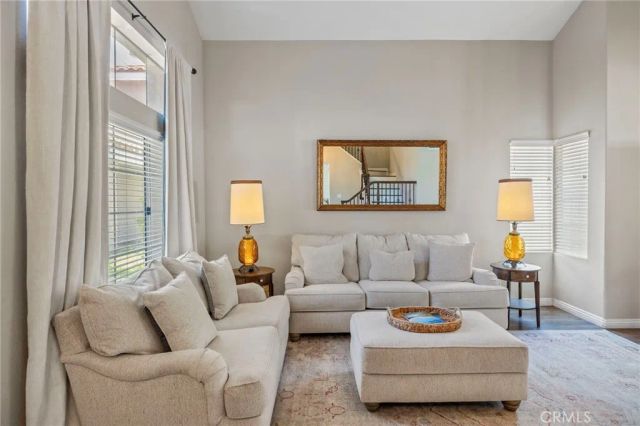 43490 Calle Nacido, Temecula, CA 92592