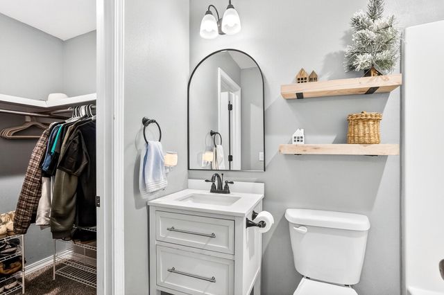 520 S Pine Street, Marshfield, MO 65706