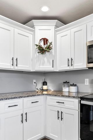 520 S Pine Street, Marshfield, MO 65706