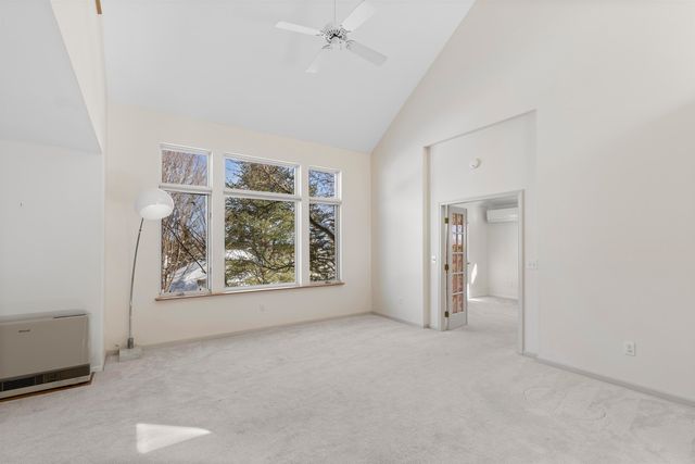 14 Sterling Springs Drive, Hartford, VT 05001