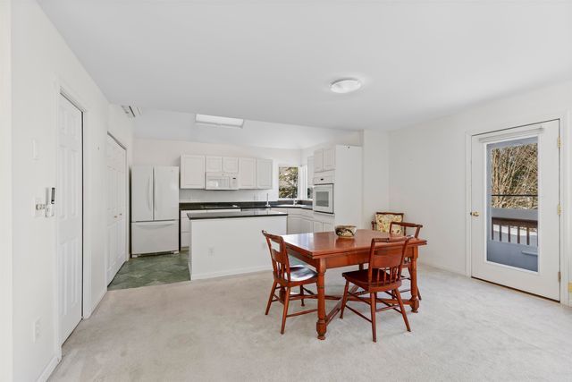 14 Sterling Springs Drive, Hartford, VT 05001