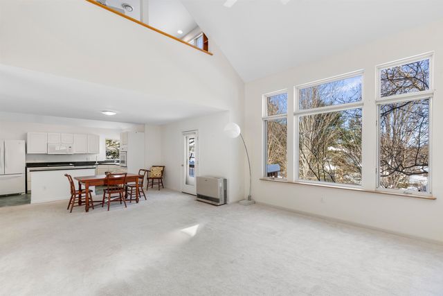 14 Sterling Springs Drive, Hartford, VT 05001