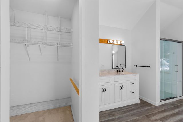 14 Sterling Springs Drive, Hartford, VT 05001