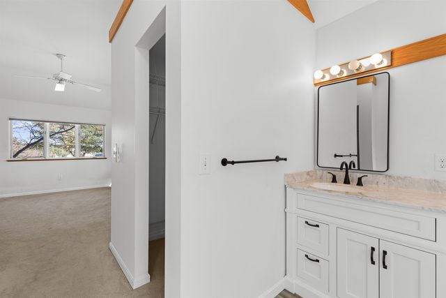 14 Sterling Springs Drive, Hartford, VT 05001