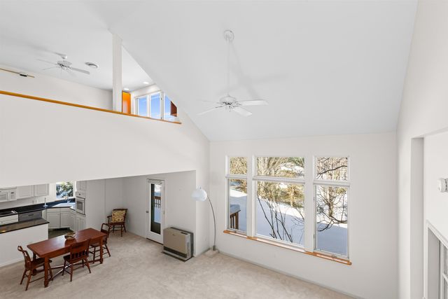 14 Sterling Springs Drive, Hartford, VT 05001