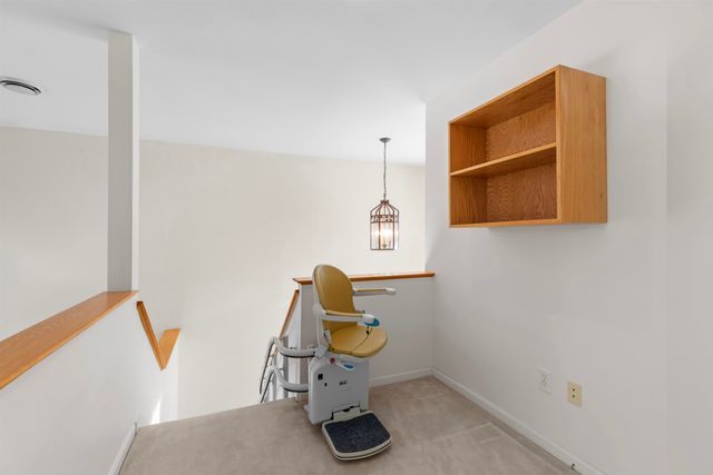 14 Sterling Springs Drive, Hartford, VT 05001