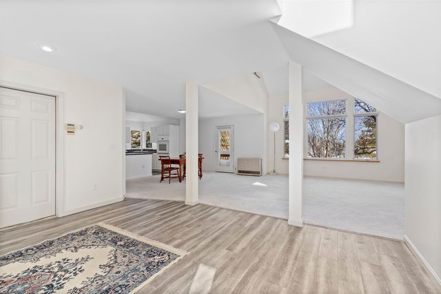 14 Sterling Springs Drive, Hartford, VT 05001