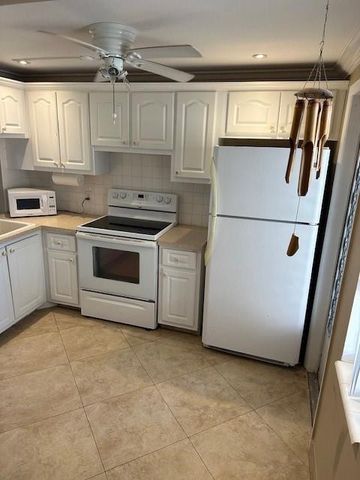 1889 S Ocean Drive 412, Hallandale Beach, FL 33009