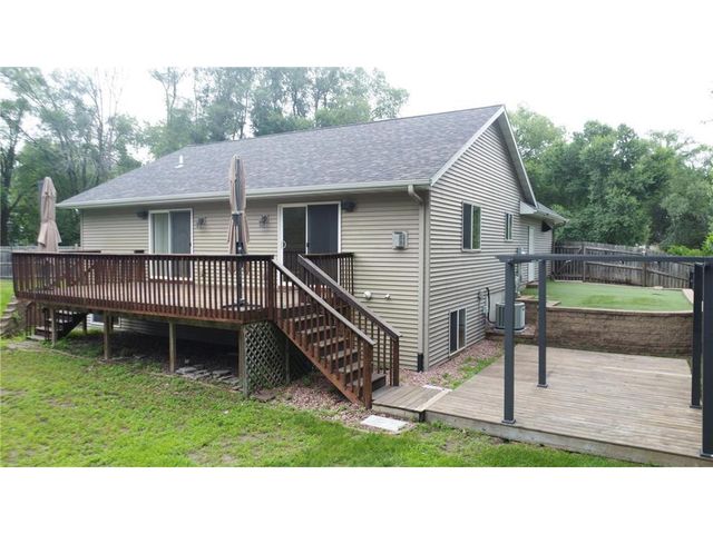 3205 Lilac Street, Eau Claire, WI 54703