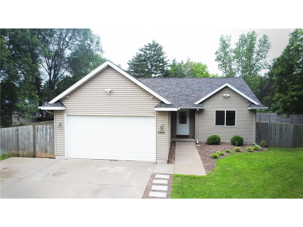 3205 Lilac Street, Eau Claire, WI 54703
