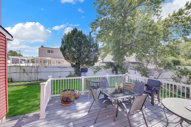 3477 Woodward Street, Oceanside, NY 11572