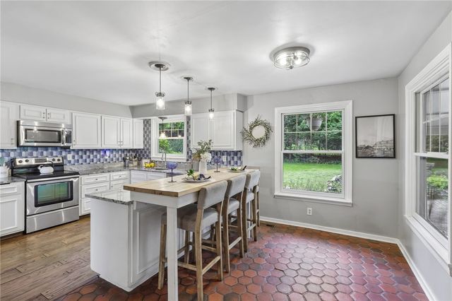 816 Woodland Ave, Oakmont, PA 15139