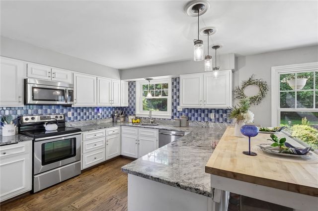 816 Woodland Ave, Oakmont, PA 15139