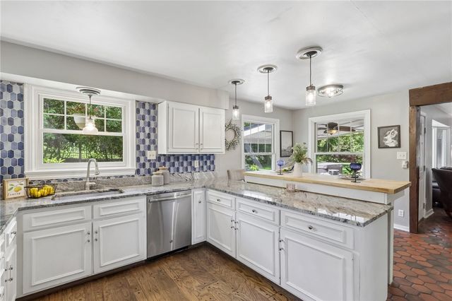 816 Woodland Ave, Oakmont, PA 15139