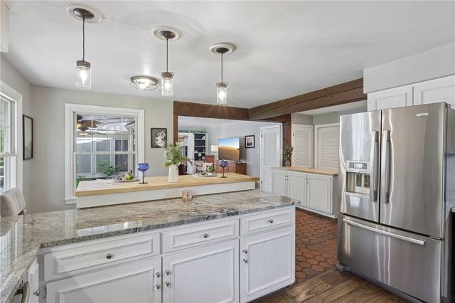 816 Woodland Ave, Oakmont, PA 15139