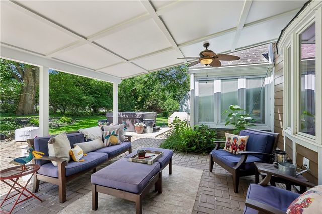 816 Woodland Ave, Oakmont, PA 15139