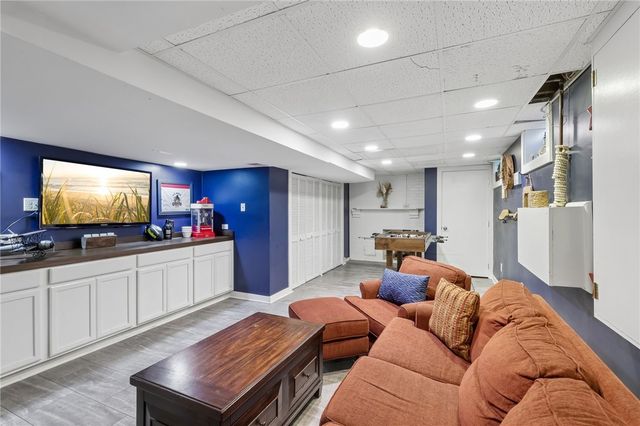 816 Woodland Ave, Oakmont, PA 15139