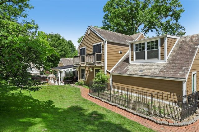 816 Woodland Ave, Oakmont, PA 15139