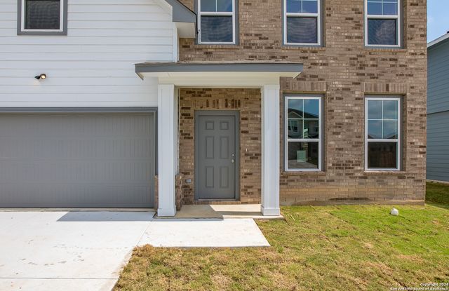 304 Ivy Roads, Seguin, TX 78155
