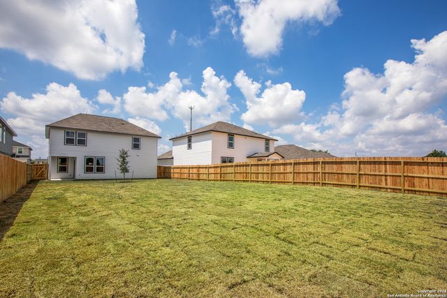 304 Ivy Roads, Seguin, TX 78155