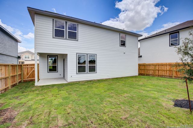 304 Ivy Roads, Seguin, TX 78155