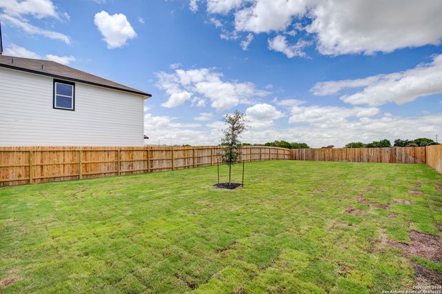 304 Ivy Roads, Seguin, TX 78155