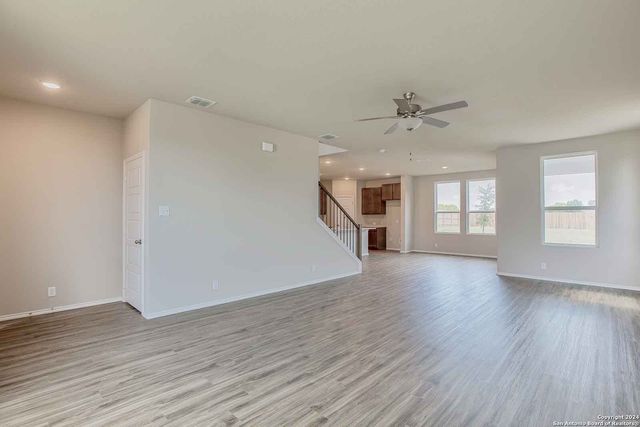 304 Ivy Roads, Seguin, TX 78155