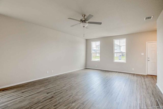 304 Ivy Roads, Seguin, TX 78155