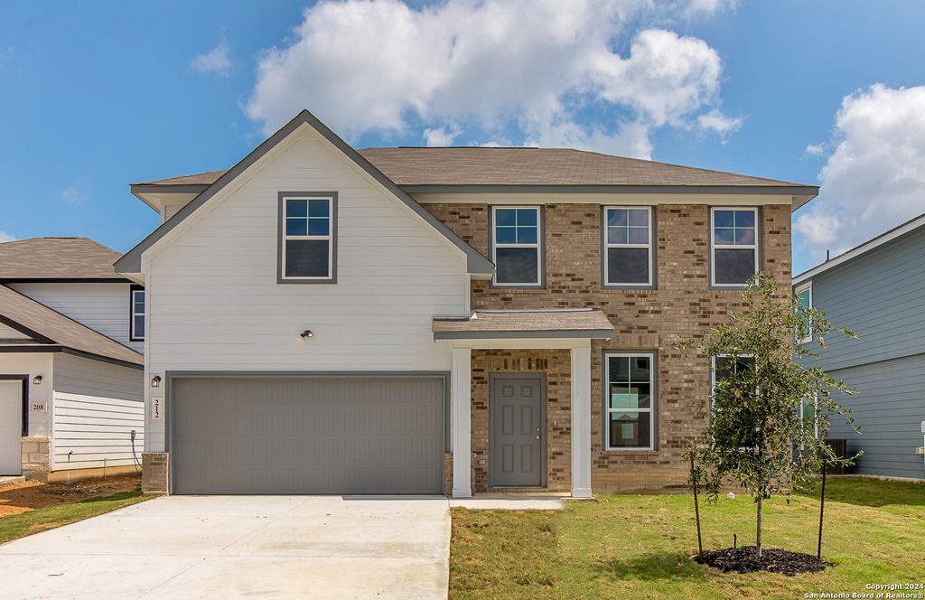 304 Ivy Roads, Seguin, TX 78155