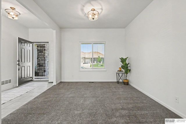 19909 Madison Street, Omaha, NE 68135