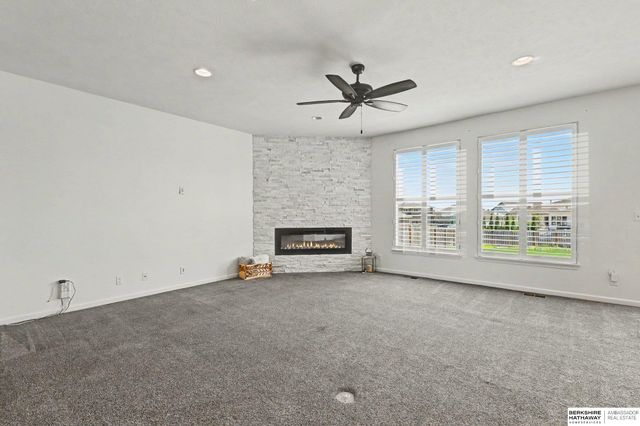 19909 Madison Street, Omaha, NE 68135