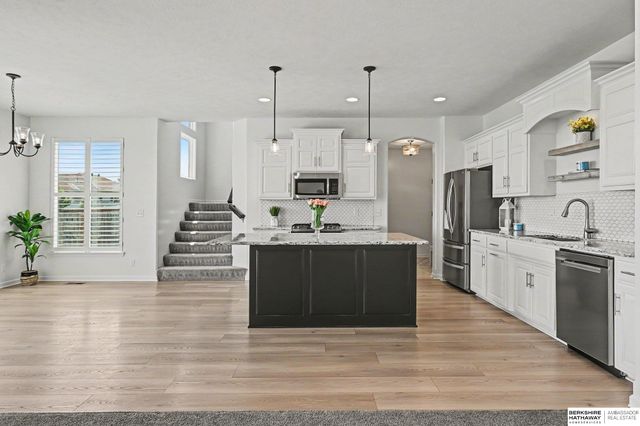 19909 Madison Street, Omaha, NE 68135