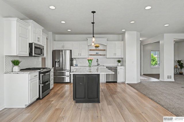 19909 Madison Street, Omaha, NE 68135
