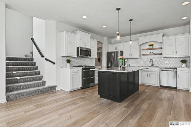 19909 Madison Street, Omaha, NE 68135