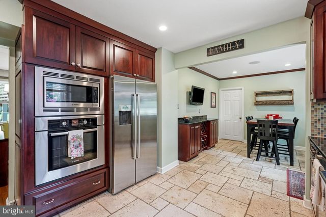 334 PROVINCETOWN RD, Cherry Hill, NJ 08034