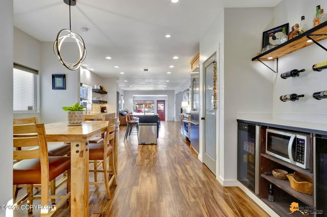 1004 W 11th Avenue, Anchorage, AK 99501