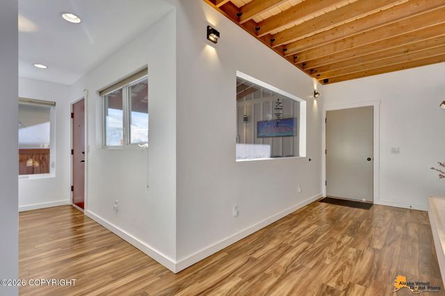 1004 W 11th Avenue, Anchorage, AK 99501