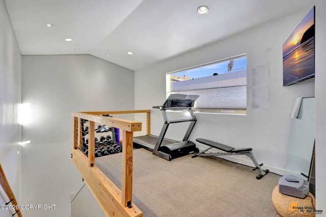 1004 W 11th Avenue, Anchorage, AK 99501