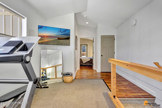 1004 W 11th Avenue, Anchorage, AK 99501